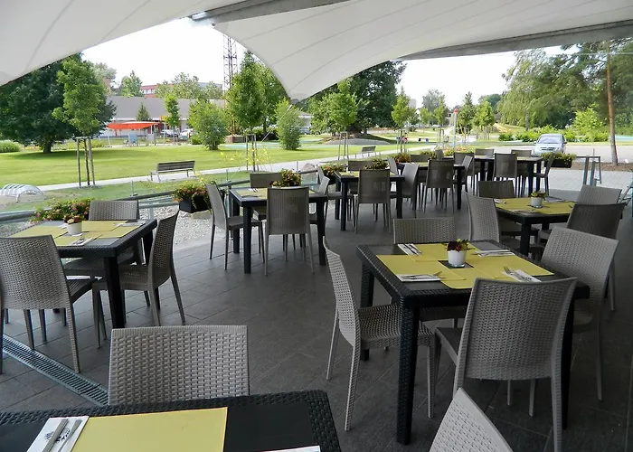 Bily Pav Szálloda Benátky nad Jizerou